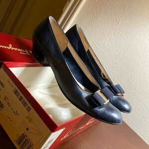 Blue gently used women’s heels